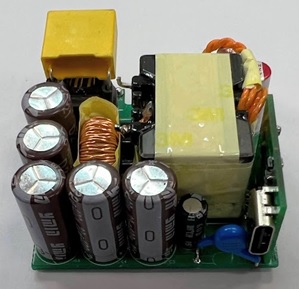 图: 伟诠电子60W超小型化氮化钾USB PD充电器参考设计